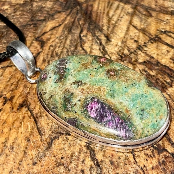 Green Ruby Fuchsite Pendant 2 1/4” - Picture 10 of 15